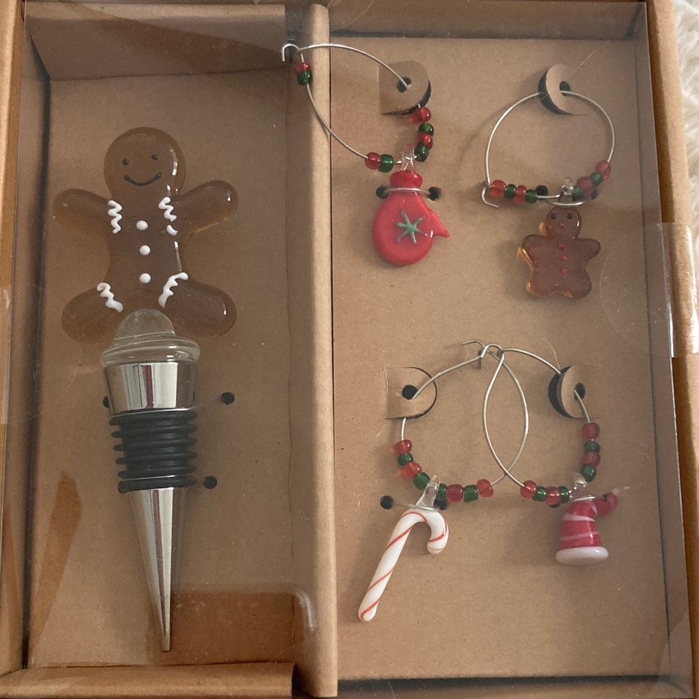 Christmas Wine Charm Set - Red, Green, Brown